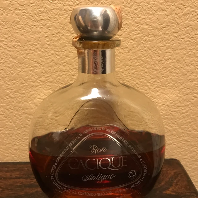 Ron Cacique Antiquo