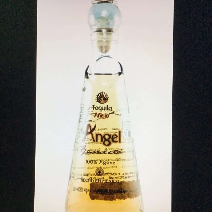 Angel Bendito Añejo
