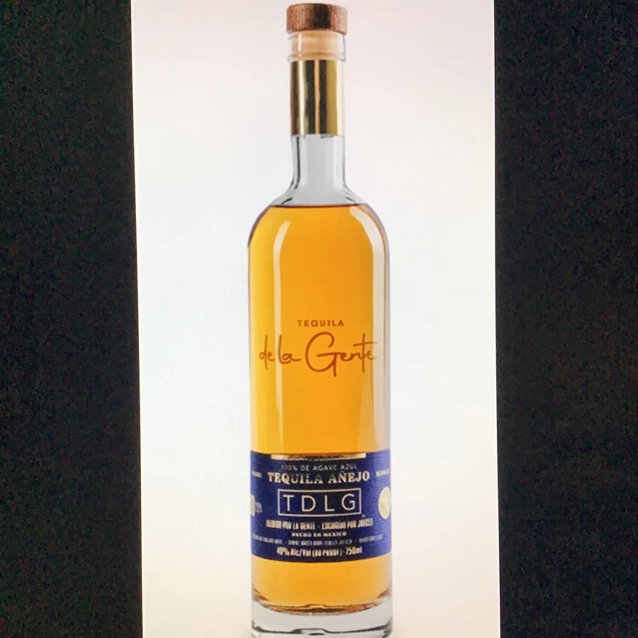 Tequila de La Gente Añejo