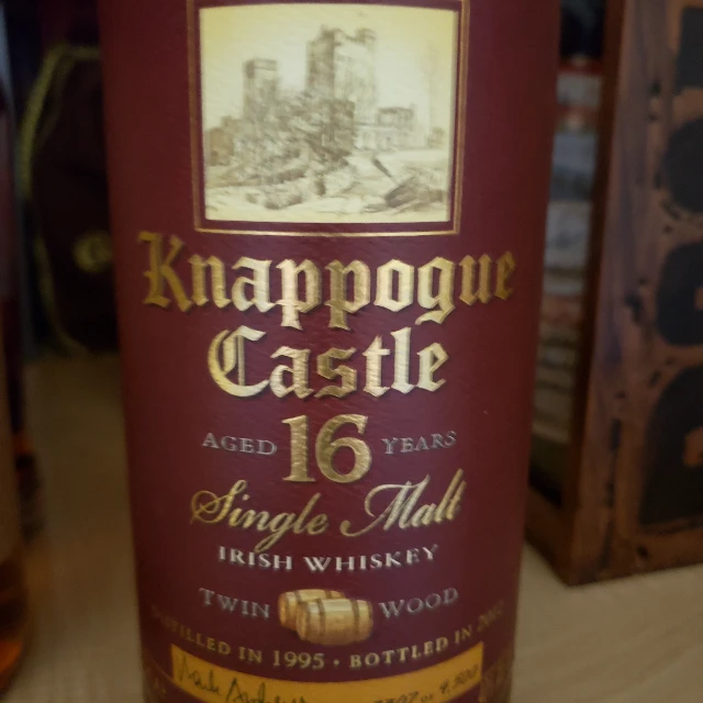 Knappogue Castle 16 Year Twin Wood Sherry Finish (Bottled 2012)
