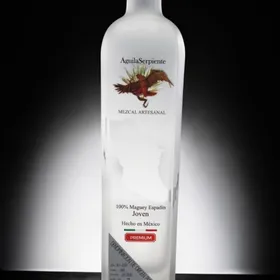 Águila Serpiente Mezcal Artesanal Joven