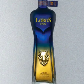 Tequila Lobos 1707 Añejo