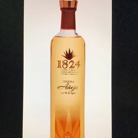 1824 Casta Antigua Añejo