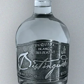 Tequila Distinguido Silver