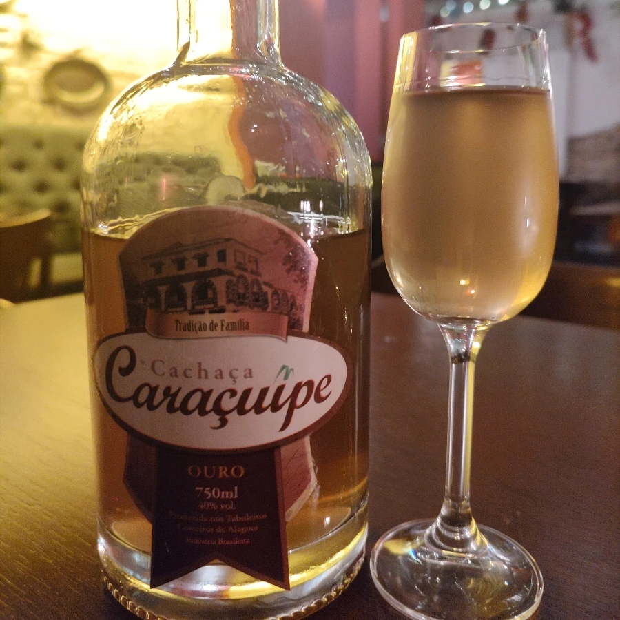 CACHAÇA CARAÇUIPE OURO