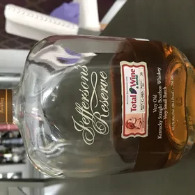 Jefferson's Reserve Very Old Bourbon Batch G-945 (Total Wine)
