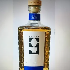 Nueve 9 Añejo