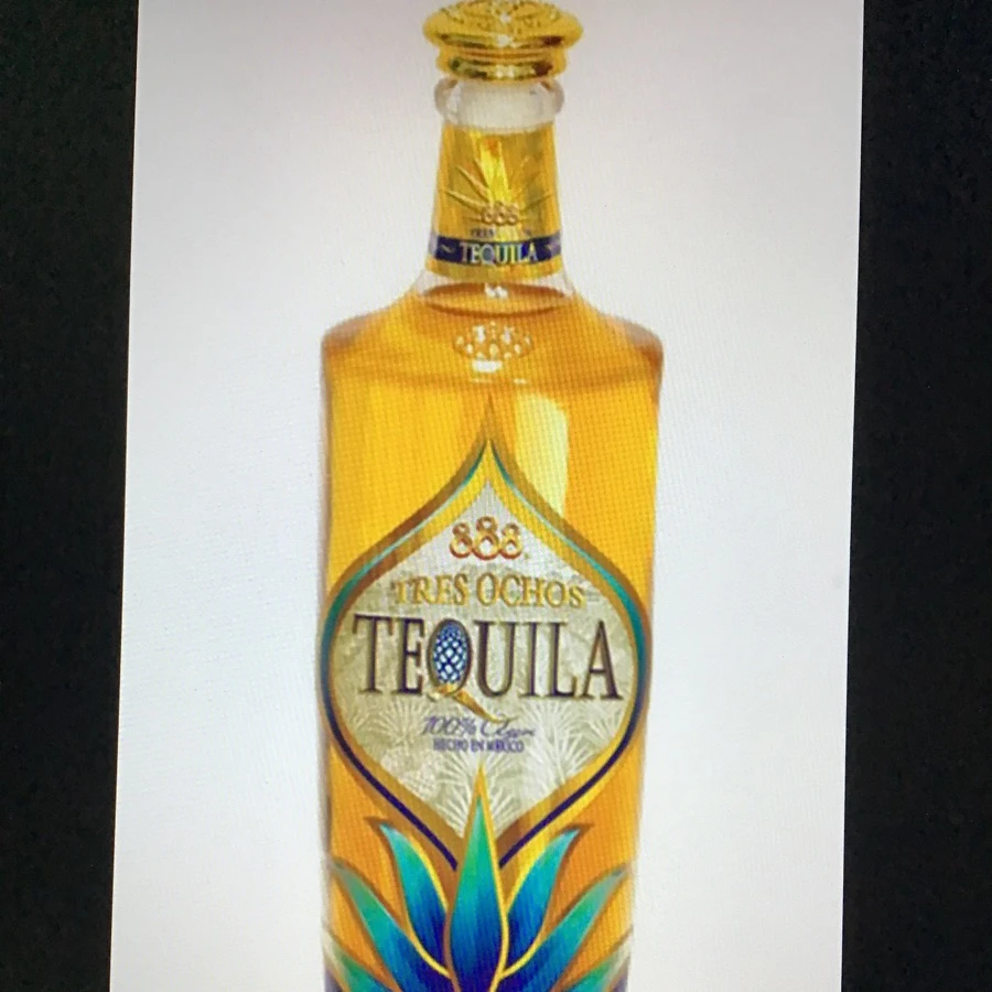 Tres Ochos Añejo