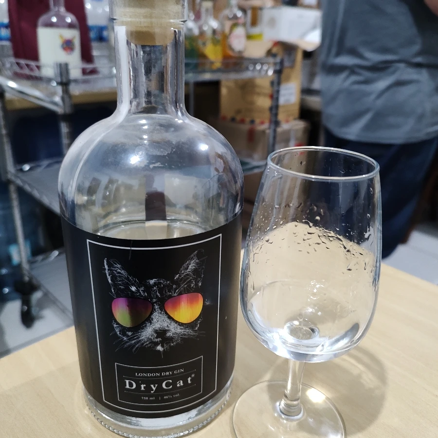 DRYCAT LONDON DRY GIN