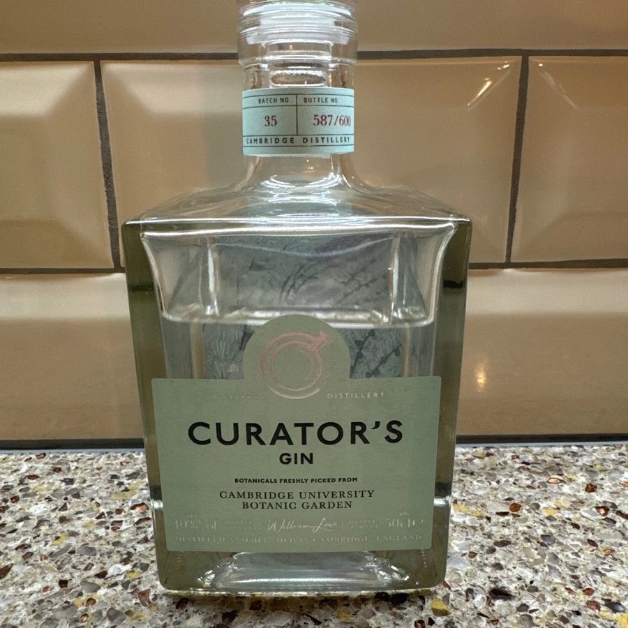 curator's gin