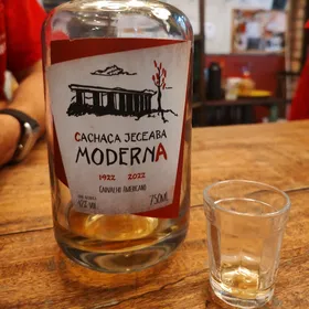 CACHAÇA JECEABA MODERNA