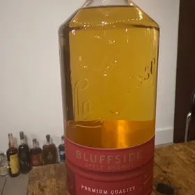 La Crosse BLUFFSIDE Apple Brandy