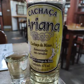 CACHAÇA ARIANA OURO CARVALHO