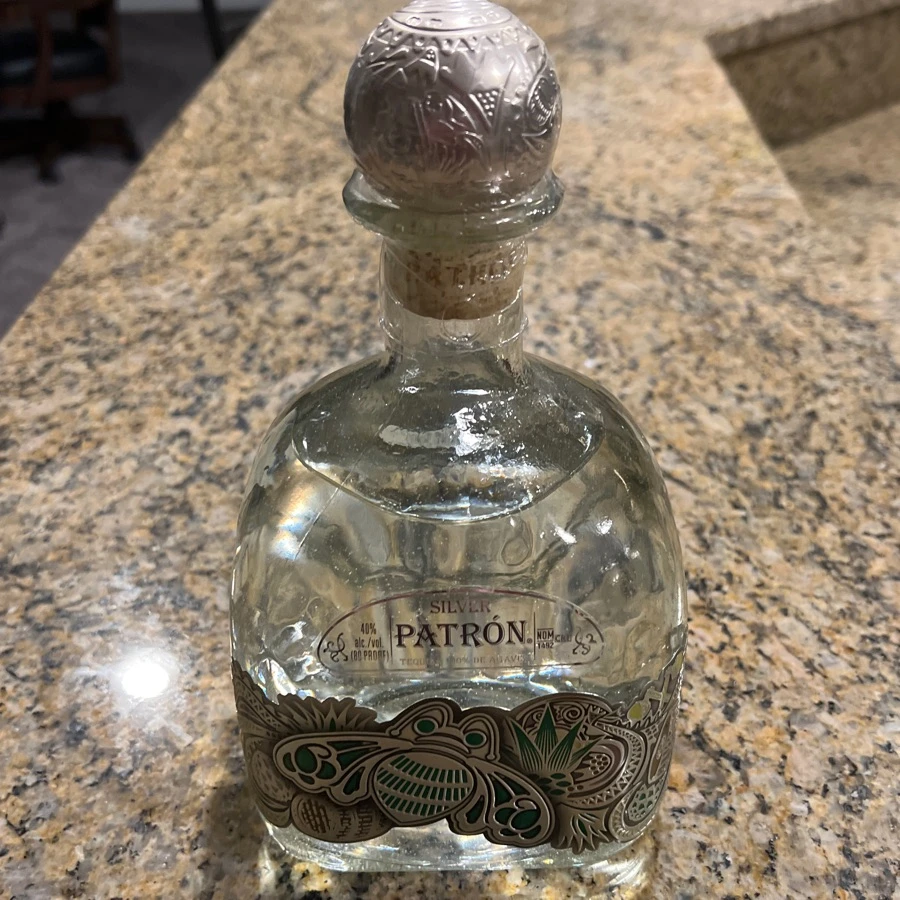 Patrón Silver Tequila (2017 Holiday Edition)