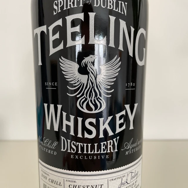 Teeling Whiskey : Distillery Exclusive - Finish Chestnut