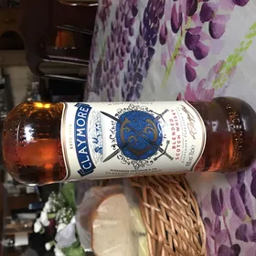 Claymore blended scotch whisky