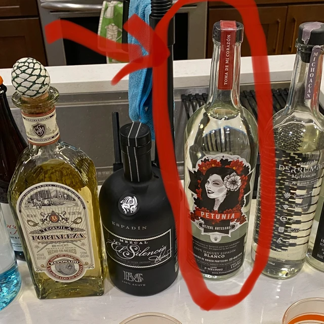 Petunia Mezcal Artesanal Espadin Blanco