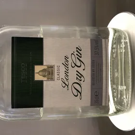 Tesco london dry gin Classic