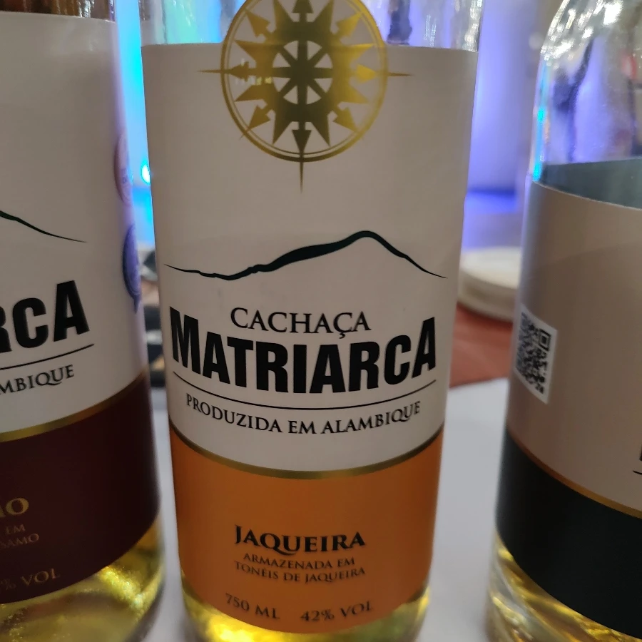 CACHAÇA MATRIARCA JAQUEIRA