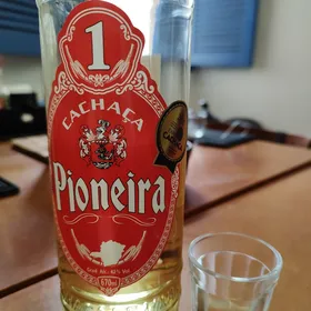 CACHAÇA PIONEIRA OURO JEQUITIBÁ AMBURANA