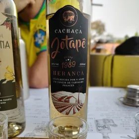 CACHAÇA JOTAPÊ HERANÇA 8 ANOS CARVALHO FRANCÊS
