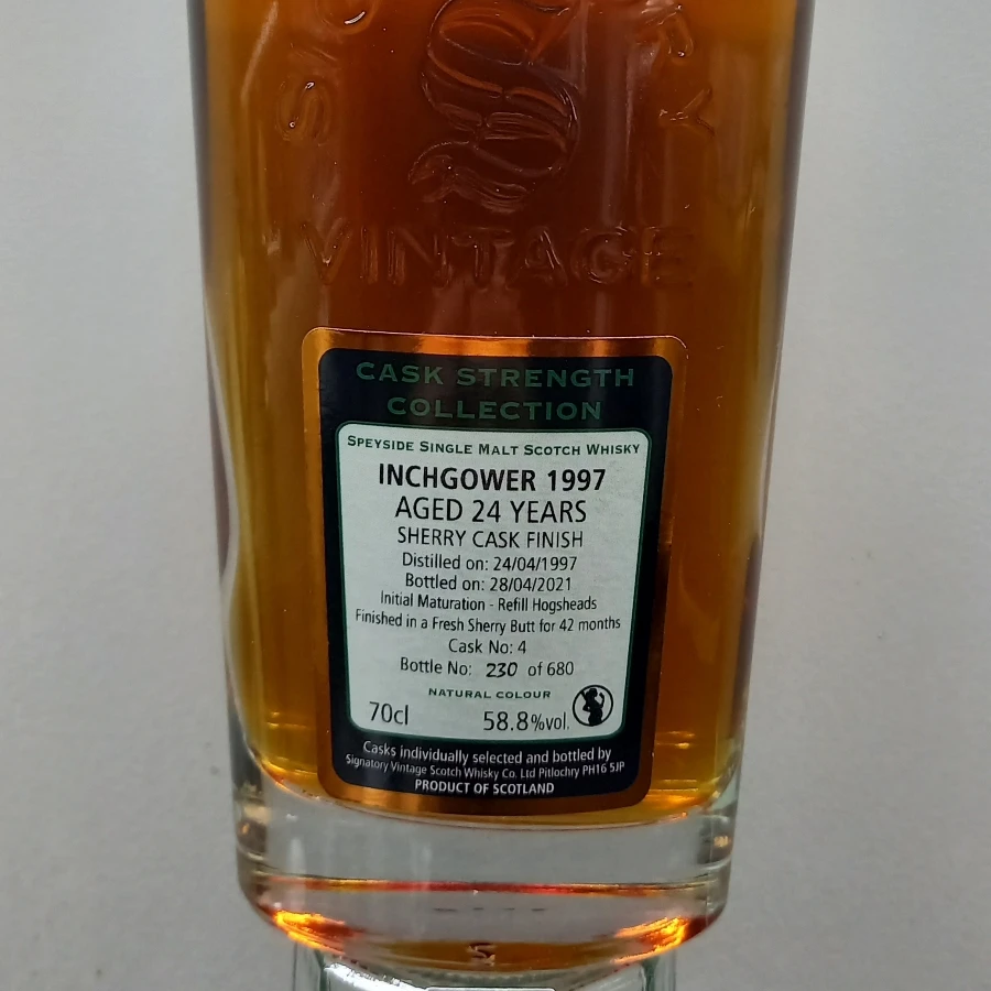 inchgower 1997 aged 24 years cask strength Signatory  Vintage