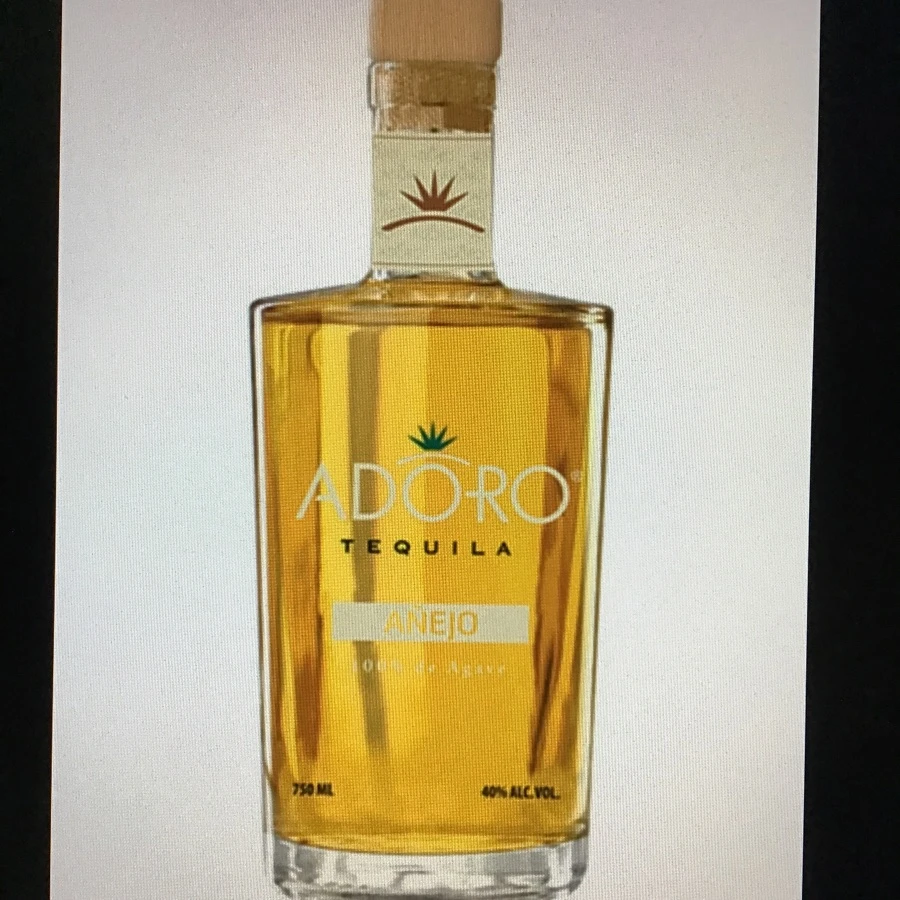Adoro Tequila Añejo
