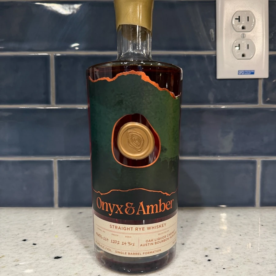 ONYX & AMBER Straight Rye Whiskey Single Barrel