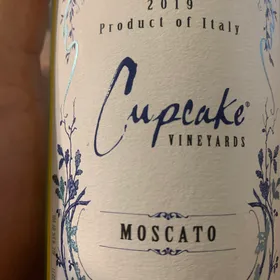 Cupcake vineyard (moscato)