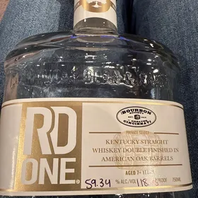 RD One Kentucky straight whiskey double finished in American oak barrels