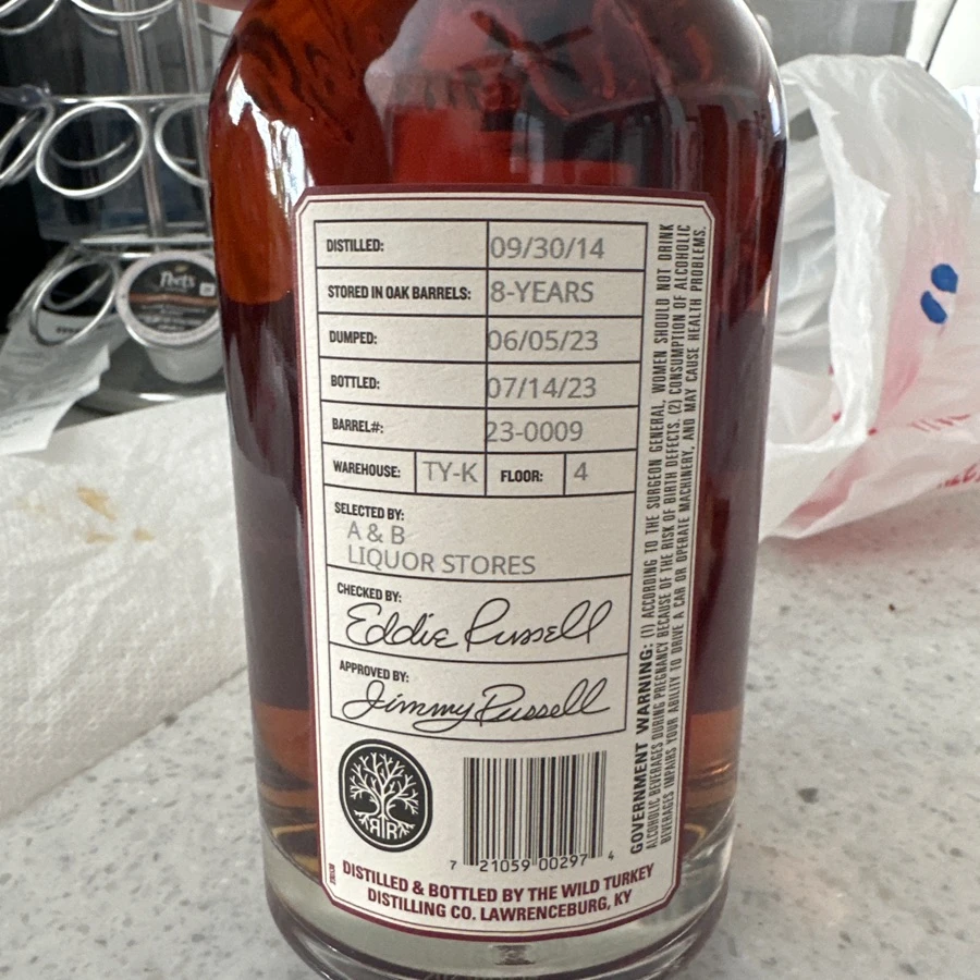 23–0009 Russell's reserve private barrel selection 23–0009