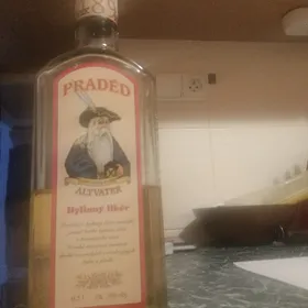 Praděd altvater bylinný likér