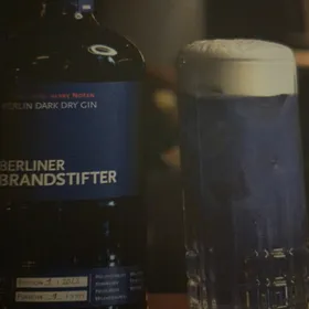 Berliner Brandstifter Berlin Dark Dry Gin