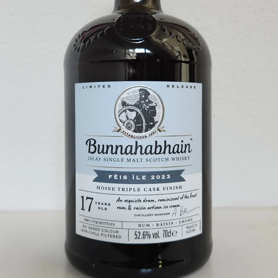 Bunnahabhain Moine Triple Cask Finish 17 Yr Feis Ile 2023