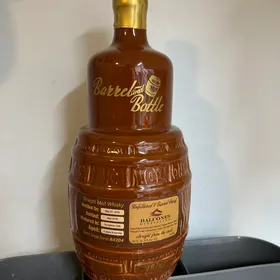 Barrel and bottle balcones deconstruction Hungarian oak
