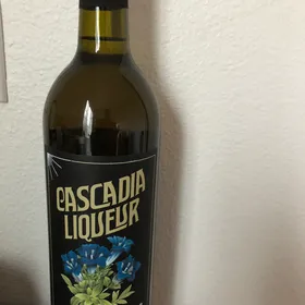 Cascadia liqueur