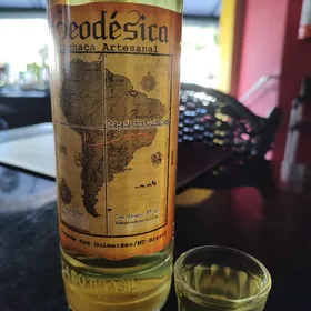 Cachaça Geodésica Armazenada em Barril