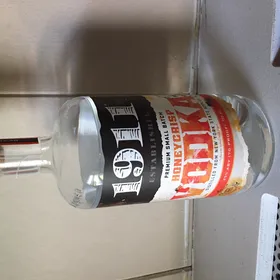1911 Honeycrisp Vodka