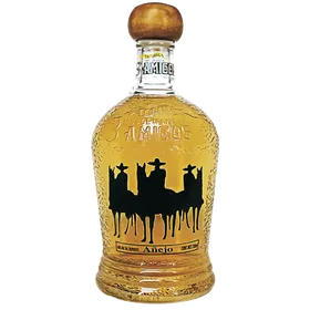 3 Amigos Añejo
