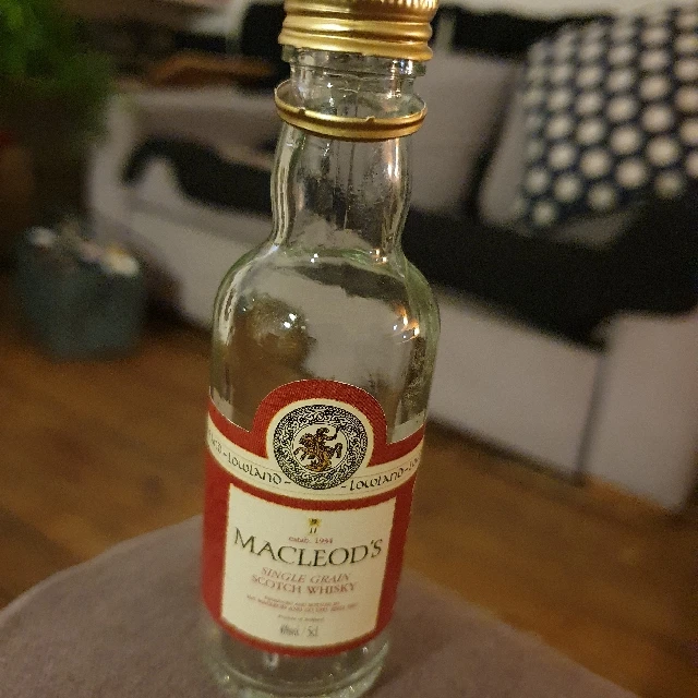 Macleod's Lowland Single Grain Scotch Whisky