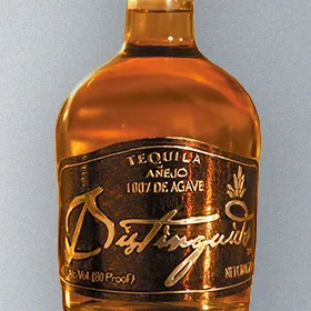 Tequila Distinguido Añejo