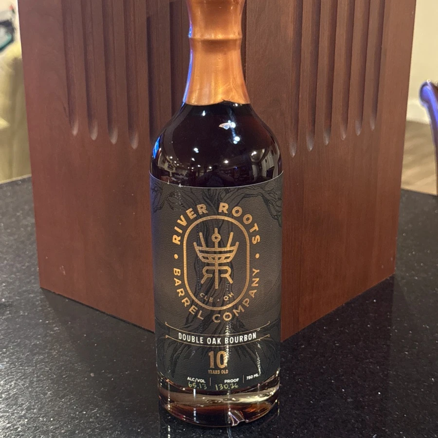 River Roots Double Oak Bourbon 10 Years Old