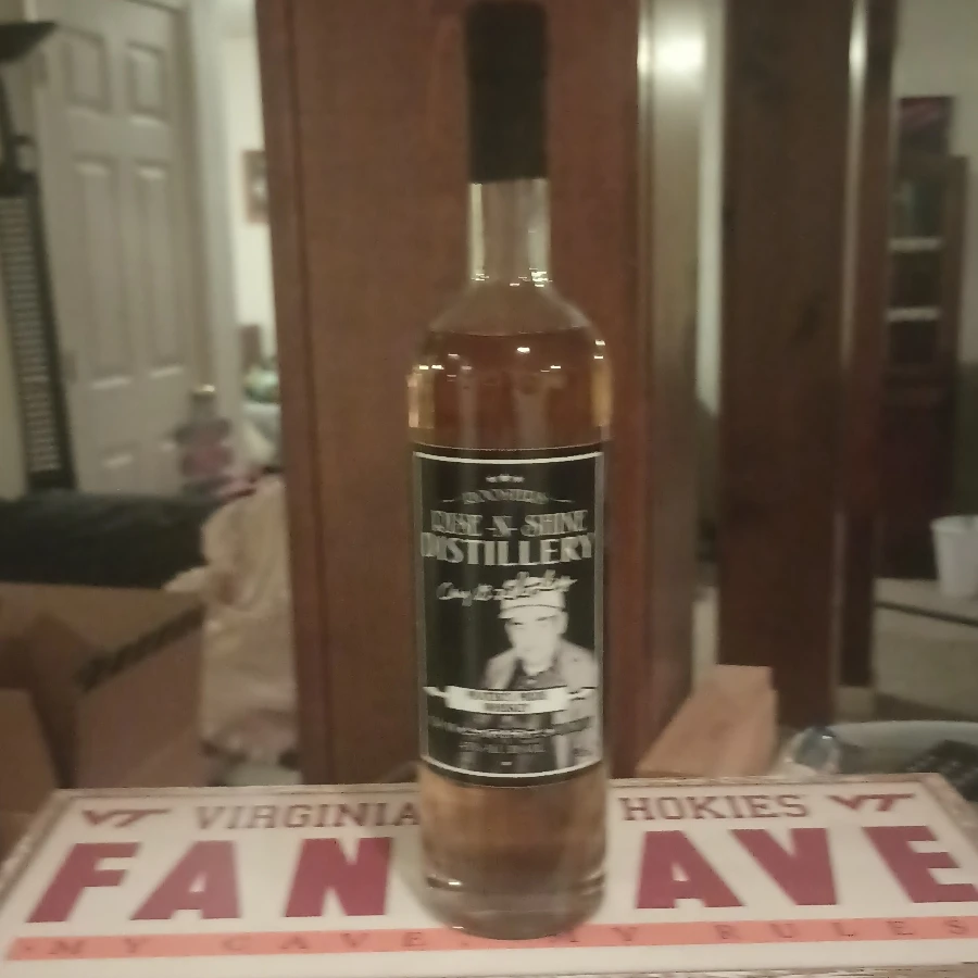 Rooster's Rise-n-Shine Distillery Prater's Pride Whiskey
