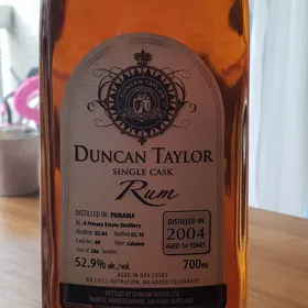 Duncan Taylor singles cask Rum