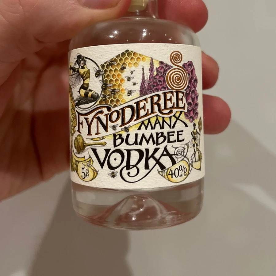 Fynoderee Manx Bumbee Vodka