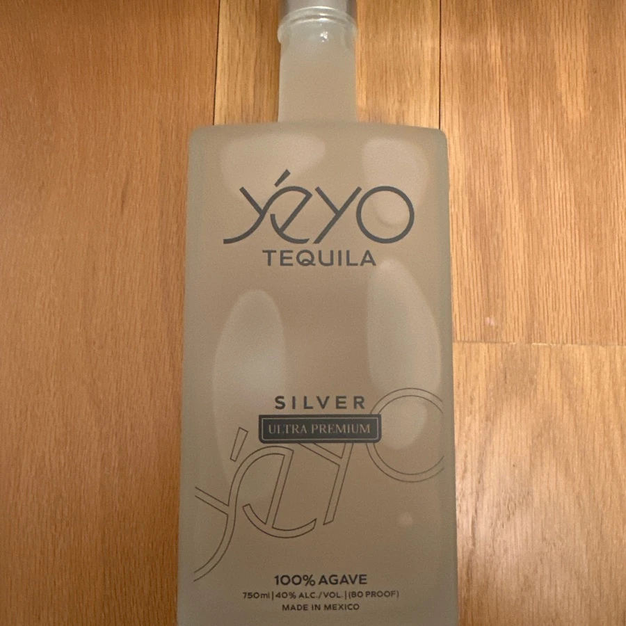 Yéyo Tequila Silver Ultra Premium