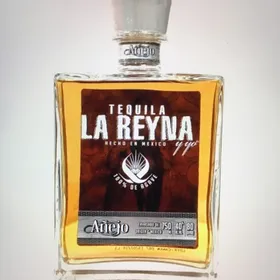La Reyna Y Yo Añejo