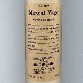 Mezcal Vago Coyote en Barro