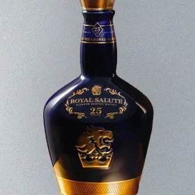 Royal Salute 25 Year The Treasured Blend