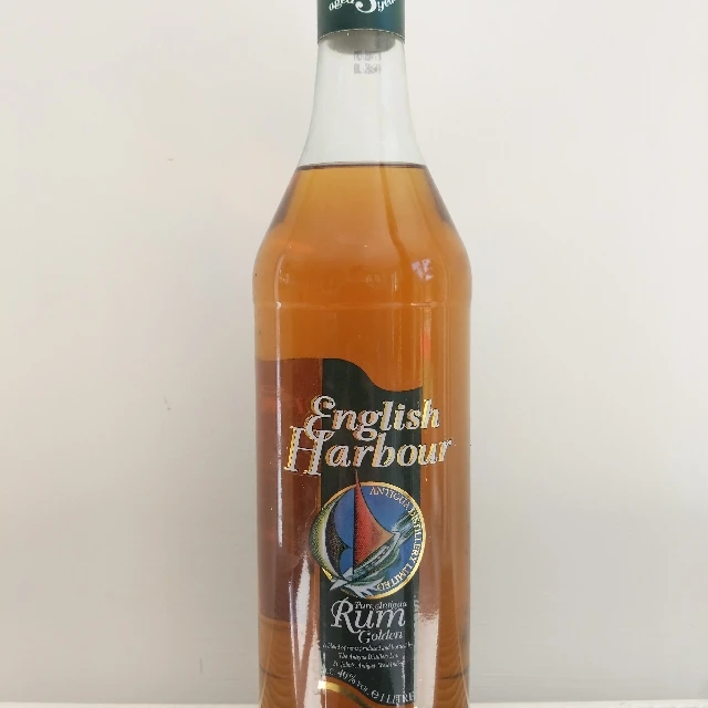 English Harbour Pure Antigua Rum (Golden, aged 3 years)